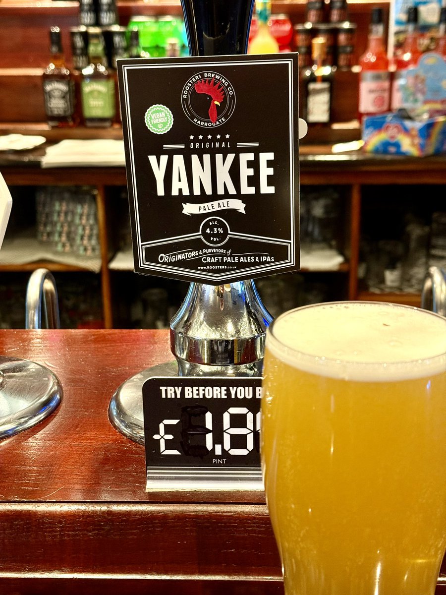 rwnash's tweet image. Yankee - Rooster’s - 4.3% ABV. B+ and a bit. Light, malty, hoppy with an increasing earthiness. Like it #ale #beer #bier  

3.3/5. Saturday morning listening to the @dailytechnewsshow all talking about their Podcasting history. Wonderful
Saturday listening.