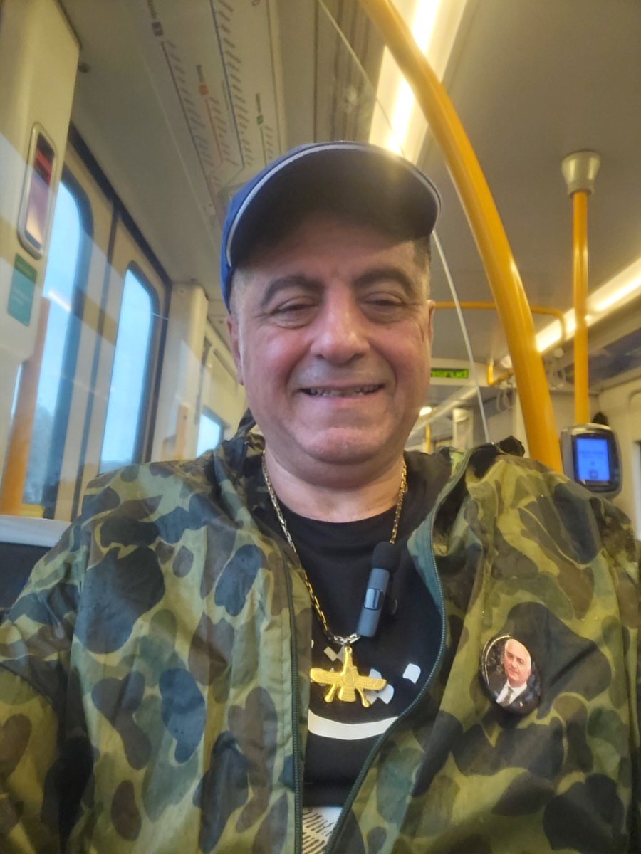 arash mahdavi tweet media