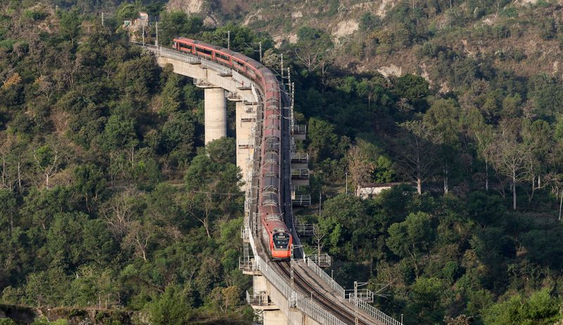 SeherMirzaK's tweet image. A major achievement in rail connectivity!
The #Jammu–#Srinagar Vande Bharat Express is set to undertake its inaugural run on April 30, marking a significant step towards seamless rail linkage between Jammu and the #Kashmir Valley.