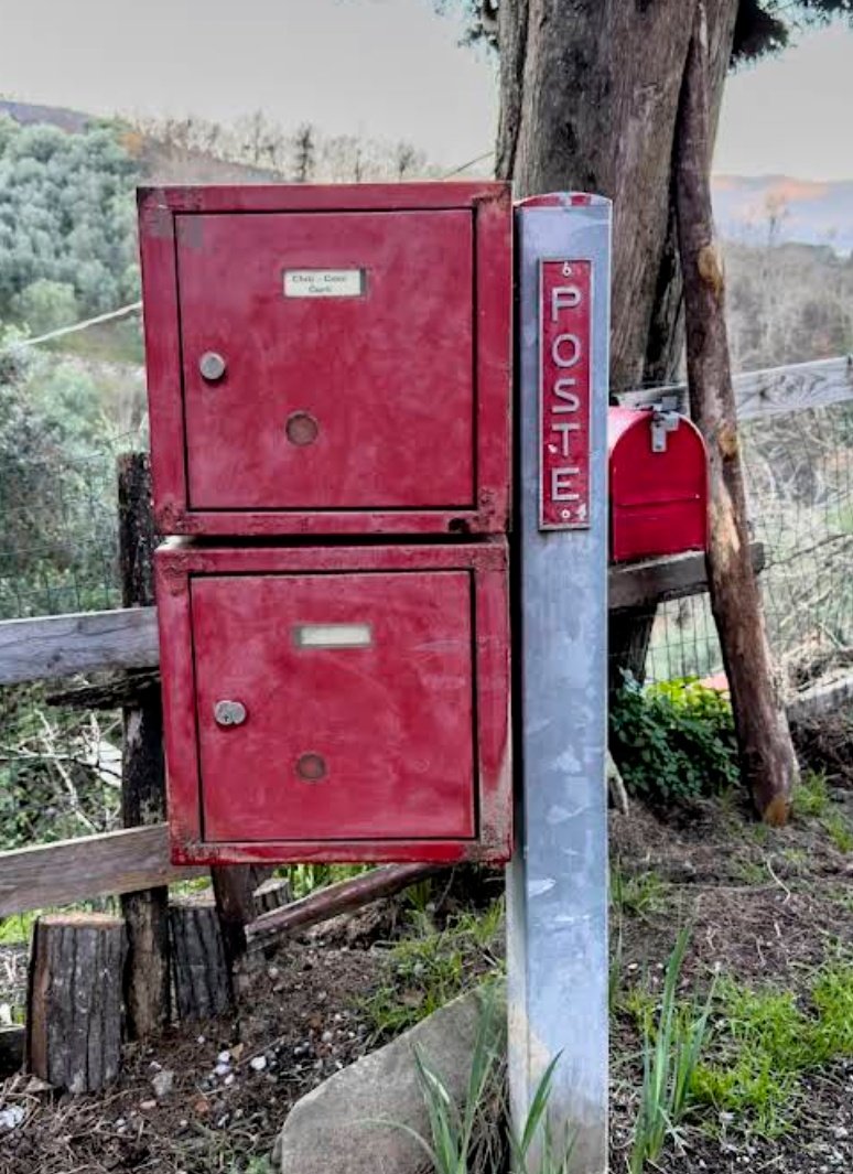 Gianna2119's tweet image. #postboxsaturday