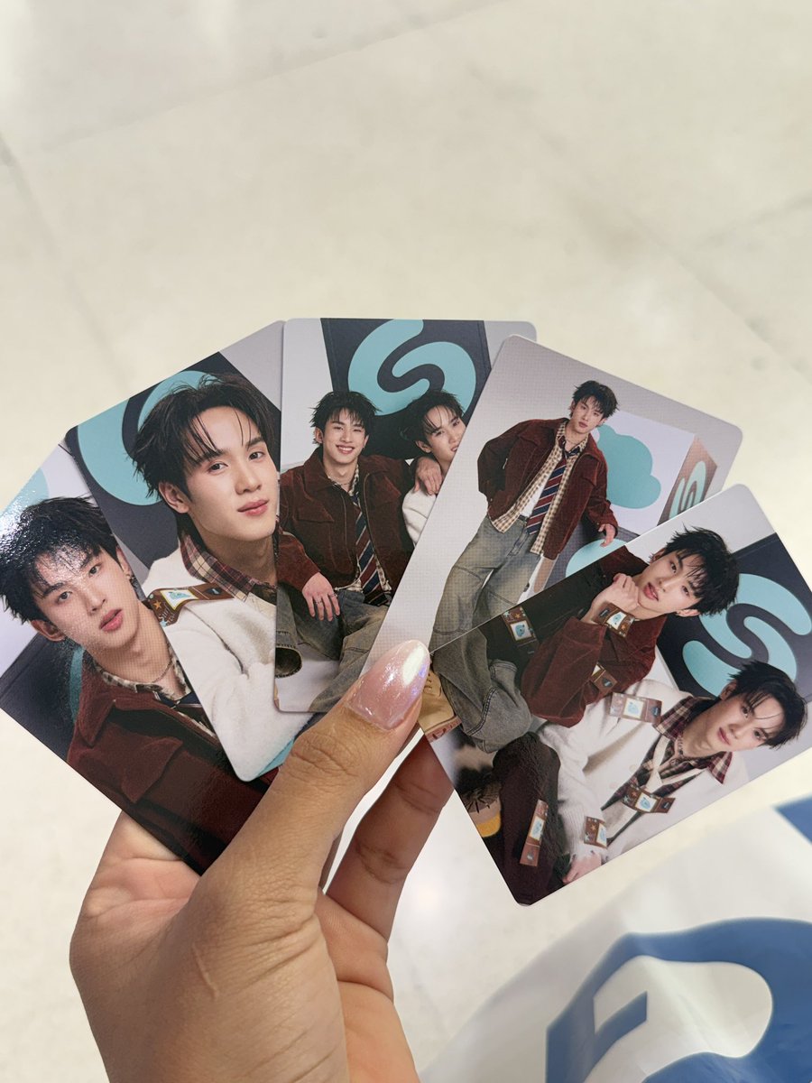 piprakmaa's tweet image. มีใครอยากได้ใบไหนไหมคะ ใบละ40 

มาเอาหน้างานได้เลย

#SurfJavaFanMeeting  #gmm