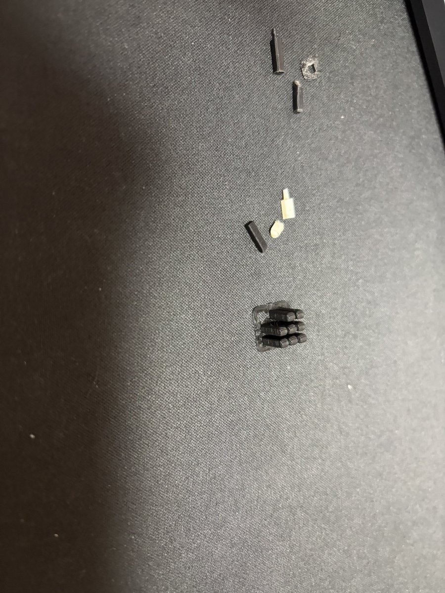 ふすま tweet media