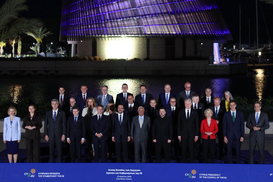 Jana Gržinič tweet media