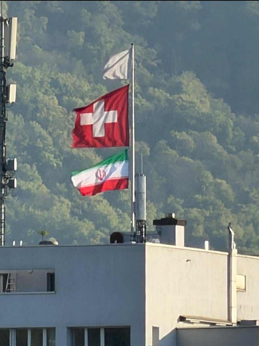 Babak_T_Az's tweet photo. 25.04.2026 Zurich 
What does it mean?!!!!! https://t.co/IrV2tOi6N4