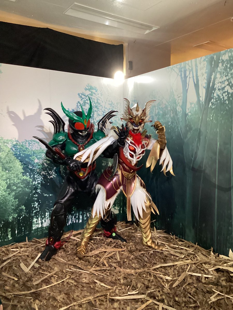 ＃真アギト展

エルパイセンカッコいいわ。
やっぱりヒーロー物にカッコいい敵は必要不可欠よ(￣▽￣ )