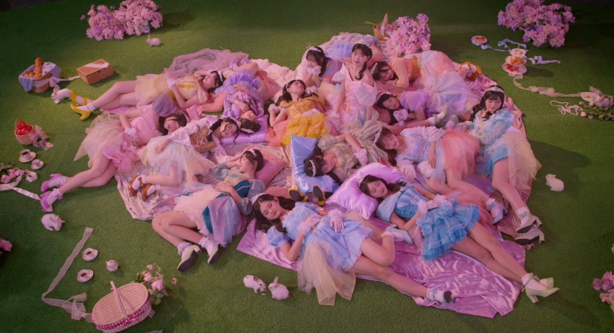 Secara keseluruhan, proyek Team ini sukses besar dalam mendiversifikasi citra JKT48.

Tiga vibe yang kontras tapi eksekusinya gak main-main bener-bener nunjukin sisi member saat ini tanpa menyinggung atau membawa bayang-bayang pembagian tim lama (J, KIII, T). 

Good Job JOT!!! 🔥