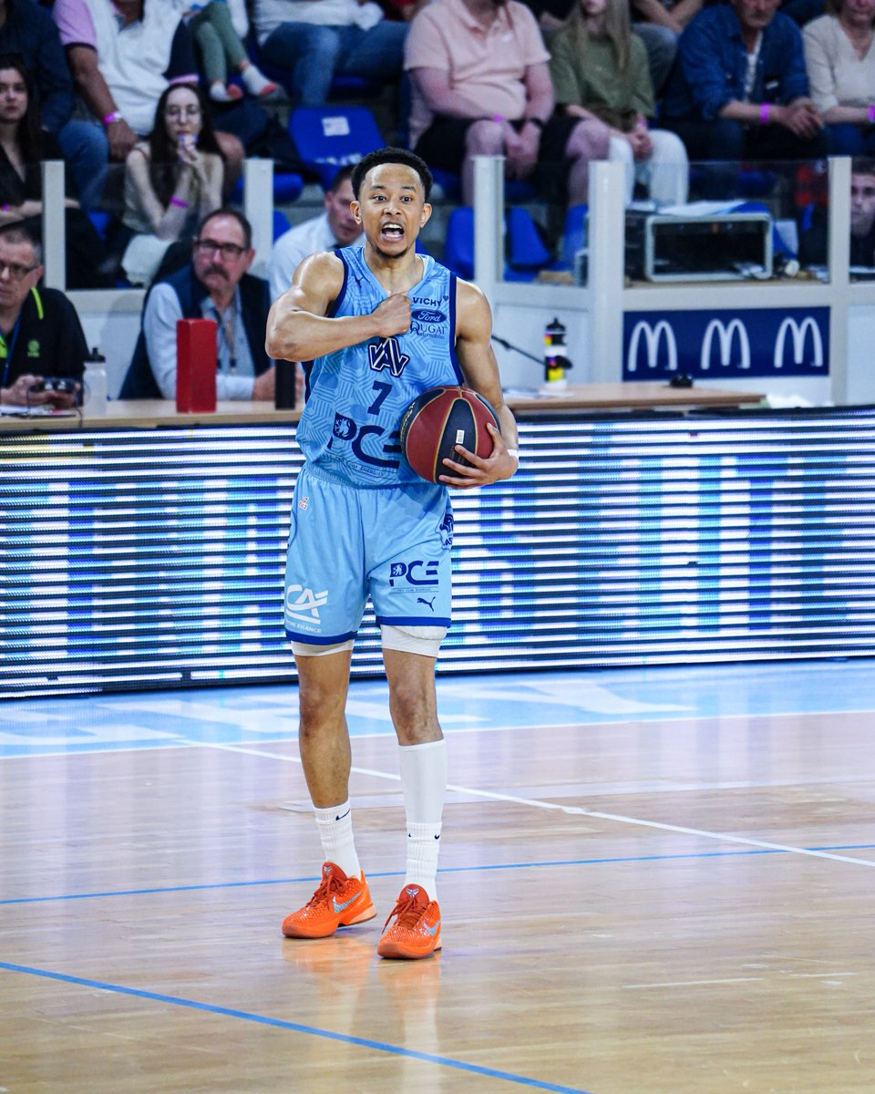 JA Vichy Basket tweet media