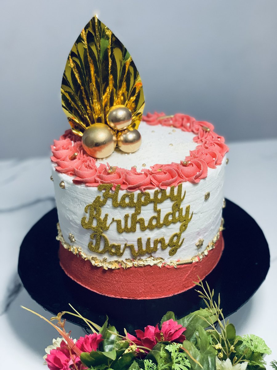 IyaCakeNmore's tweet photo. Cakebygenius โ
#geniuscake #iyacakenmore #mylegithustle #iyaloja #baker https://t.co/GV52RVdLG1