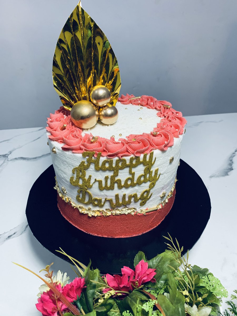 IyaCakeNmore's tweet photo. Cakebygenius โ
#geniuscake #iyacakenmore #mylegithustle #iyaloja #baker https://t.co/GV52RVdLG1