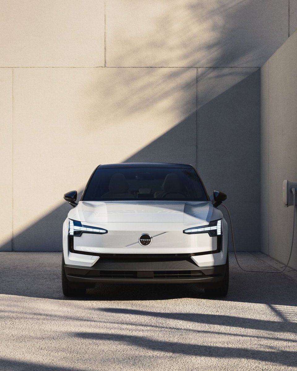 jc_volvo's tweet photo. The fully electric Volvo EX30 is proof that you don't need to compromise on power or style to go green. Minimalist Scandinavian design, lightning-fast charging, and a footprint that's as small as its impact on the planet.

Book your test drive this April: https://t.co/0owI0xvoMc https://t.co/mYG6IIhApC
