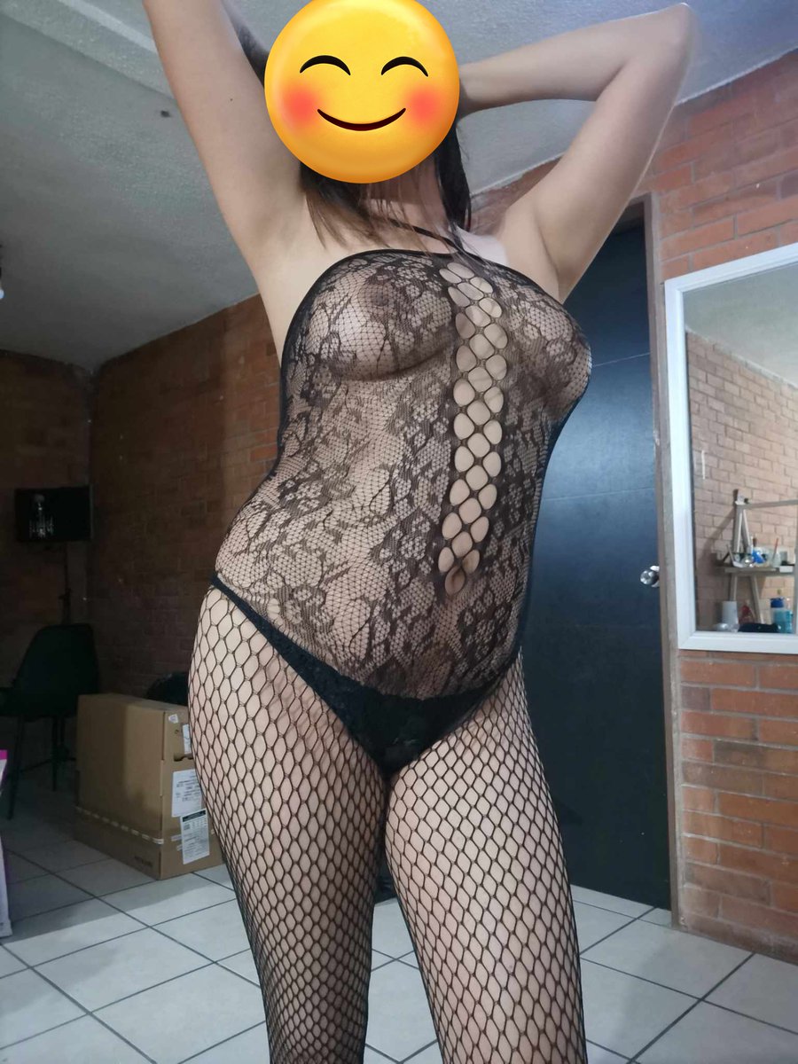 Mía Hotwife tweet media