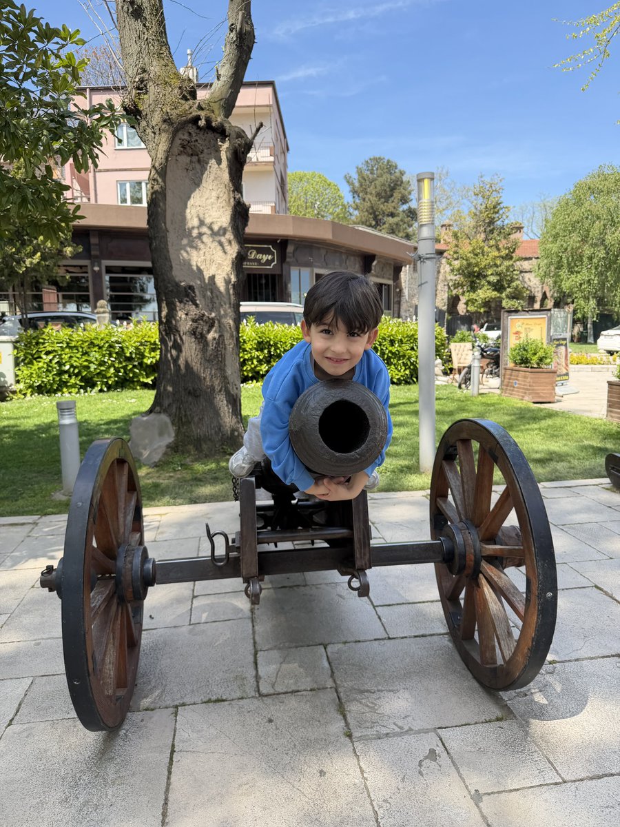 TraderxVersuz6's tweet image. #bursa #ulu #cami 

Orhan gazi ve Osman gazi türbelerini gezdik . Eskiler bir başkaymış hükümdar olmak çok farklıymış o dönemlerde. Bir cihana hükmetmiş kişiler .