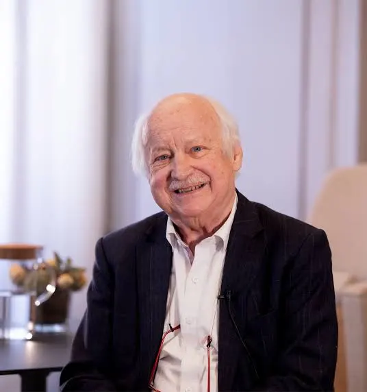 RIP.

Günter Pichler, primarius of the Alban Berg Quartet, died in a car crash at the spritely age of 85.

He could be famously difficult and was exacting, but by those who withstood this, he was beloved or at least admired. He helped set new standards for string quartet playing.