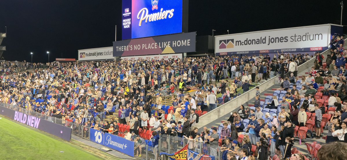 The Jetstream tweet media