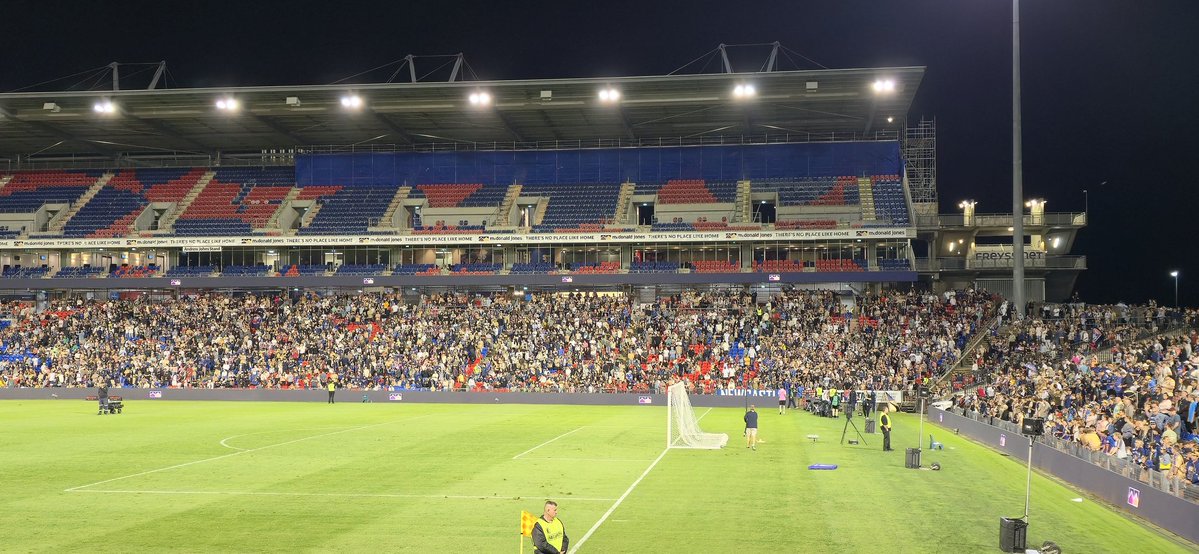 The Jetstream tweet media