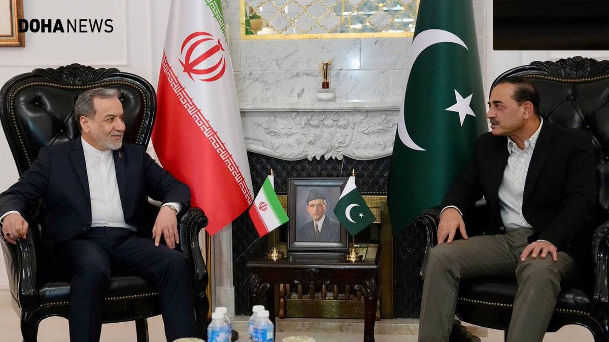 dohanews's tweet image. #Iran's delegation, led by Foreign Minister Abbas @araghchi, met #Pakistan's Chief of Army Staff and Chief of Defence Forces Asim Munir in Islamabad after arriving in the country on Friday evening. The #meeting between the Iranian foreign #minister and a key negotiator of
