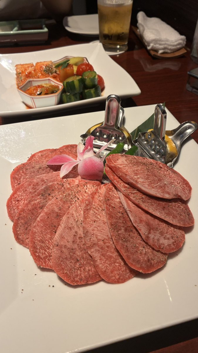 toshitoshi2425's tweet image. 昨日飲み過ぎて🍸😅今日初ごはん🍖🍚頂きます😋🙏#叙々苑 #初飯 #乾杯 #夜飯 #元競輪選手 #博徒 #byろくでなし