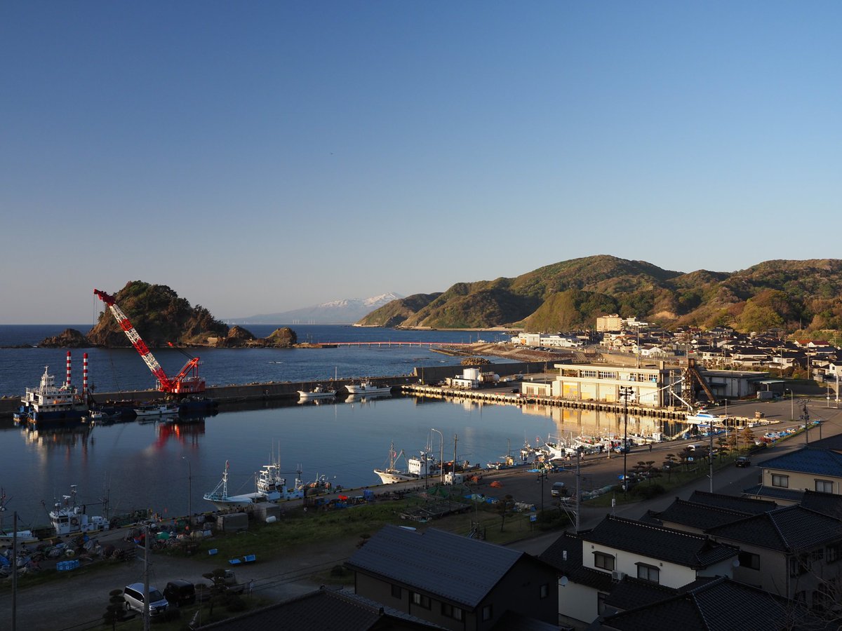 ウタノブ@冬コミ１日目(火)東5ツ45b tweet media