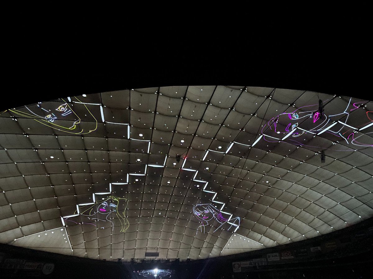 THE AES ARE ON TOKYO DOME’S CEILING?!!!
