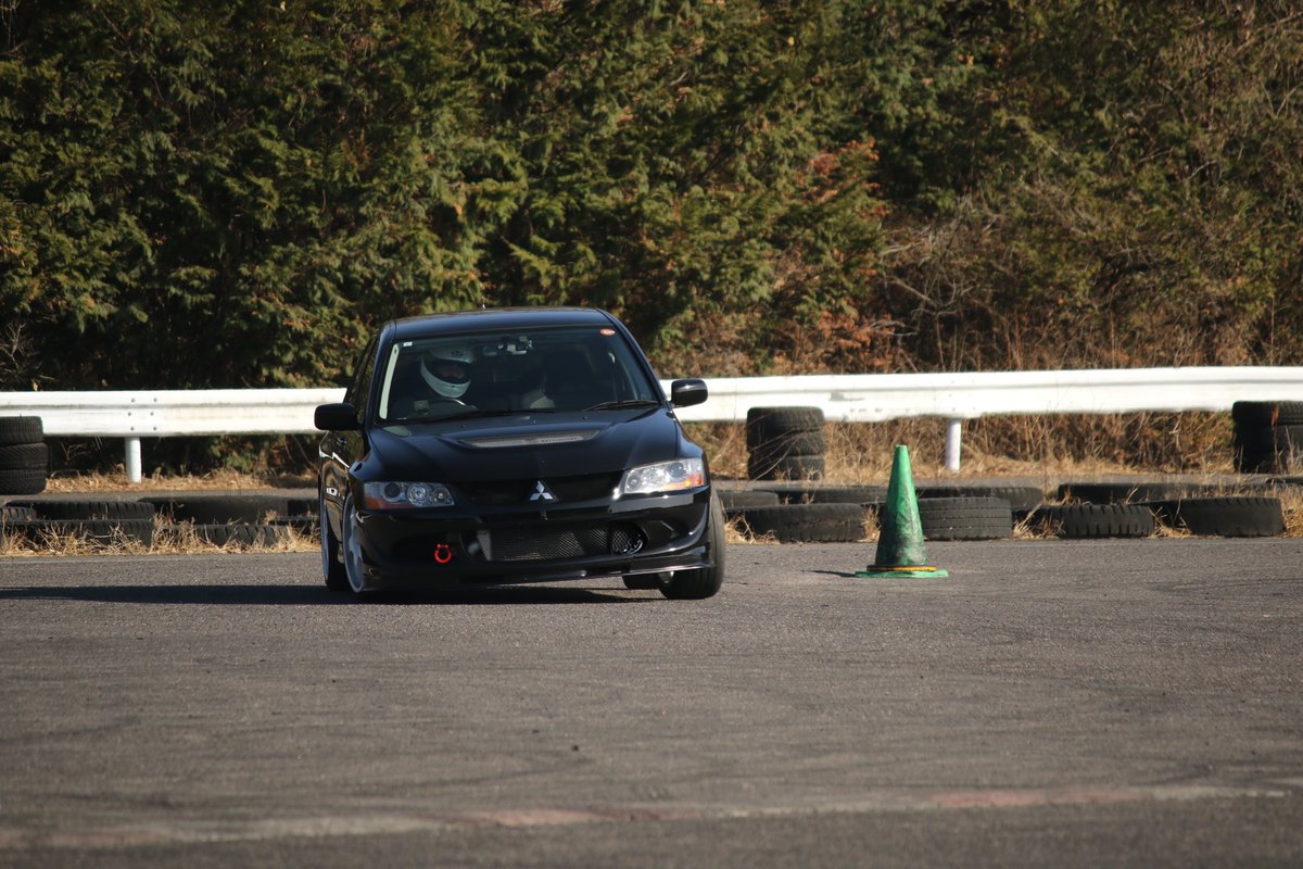 とらんじすた tweet media