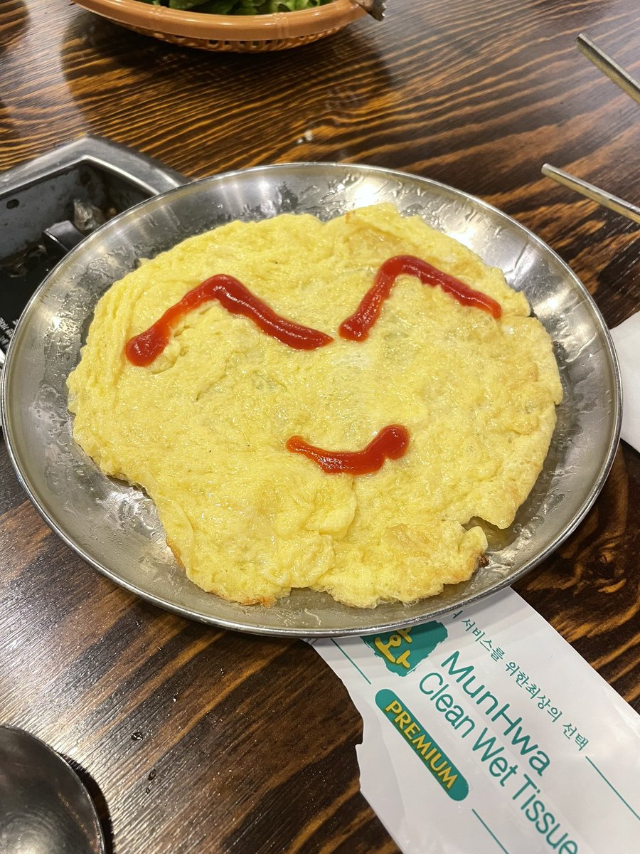 BurgerKKing's tweet photo. 최애 고깃집 중 하나⭐️
김치말이 국수 6000원인데 이렇게 커도 되나요? 항상 만석이라 못 갔는데 오늘 자리가 있어서 간만에 먹음🥰

📍달고깃집 / 광주 도산역 인근 https://t.co/NJOSaCBNhq