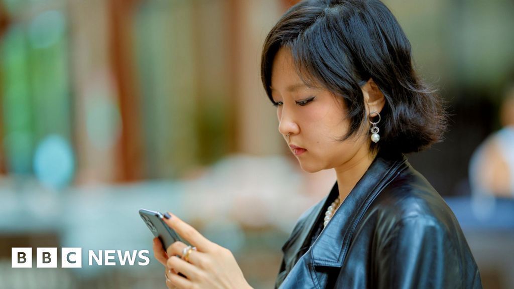 TitleInsRep's tweet image. 'Are You Dead?': The viral Chinese app for young people living alone #titleinsurance #realestate bbc.com/news/articles/…
