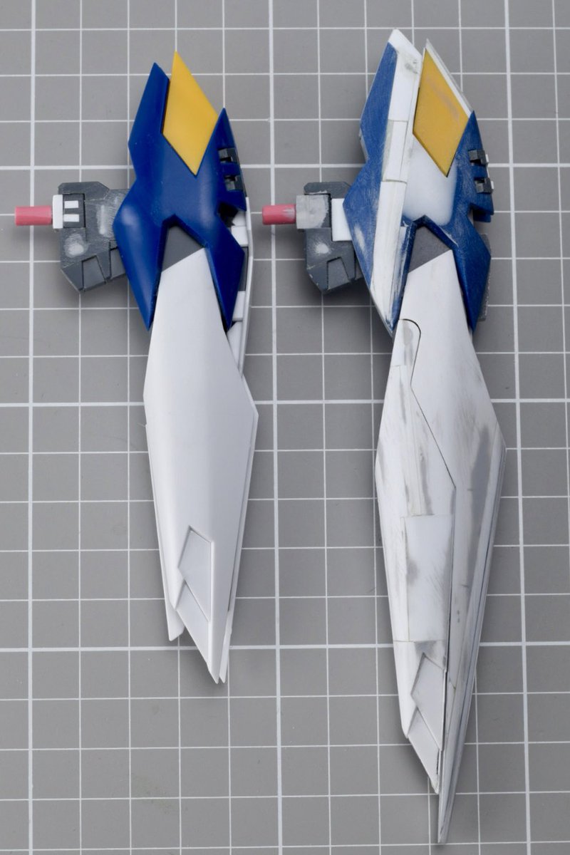 tauyo13's tweet photo. MGプロトゼロ

ウイングバインダーが小さいので大型化
全長を13から17センチに30%拡大延長
この作業に大事なのは気合いのみ

元キットの小羽は使わない
セイバン天使の羽ランドセルのロゴに見えるので

分割&amp;新しく可動を仕込んでさらに展開
平成以降ガンダムに大きい羽は圧倒的正義 https://t.co/vF8ghmT399