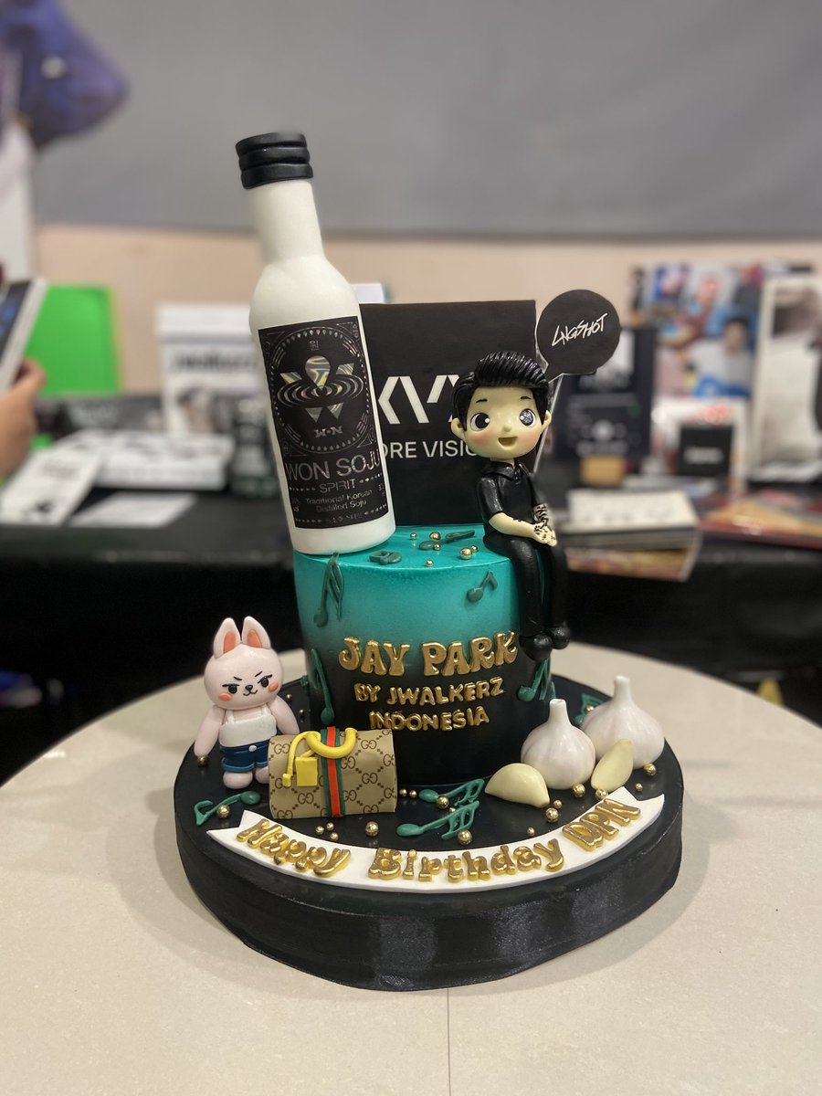 leviousarrr's tweet photo. Celebrating Jay’s birthday with the sweetest people! Happy Birthday Jay! 🩷🩷 @JAYBUMAOM and thank you @JwalkerzINA for hosting this SUPER FUN event!!! 🥺🥺🫶🏽 cant wait for Jay’s next event! Much love🩷 #HappyJayParkDay
#AlwaysWithJayPark
#JayPark39WithJWalkerzINA
#HBDJayParkDPN https://t.co/sMF1pDr2KT