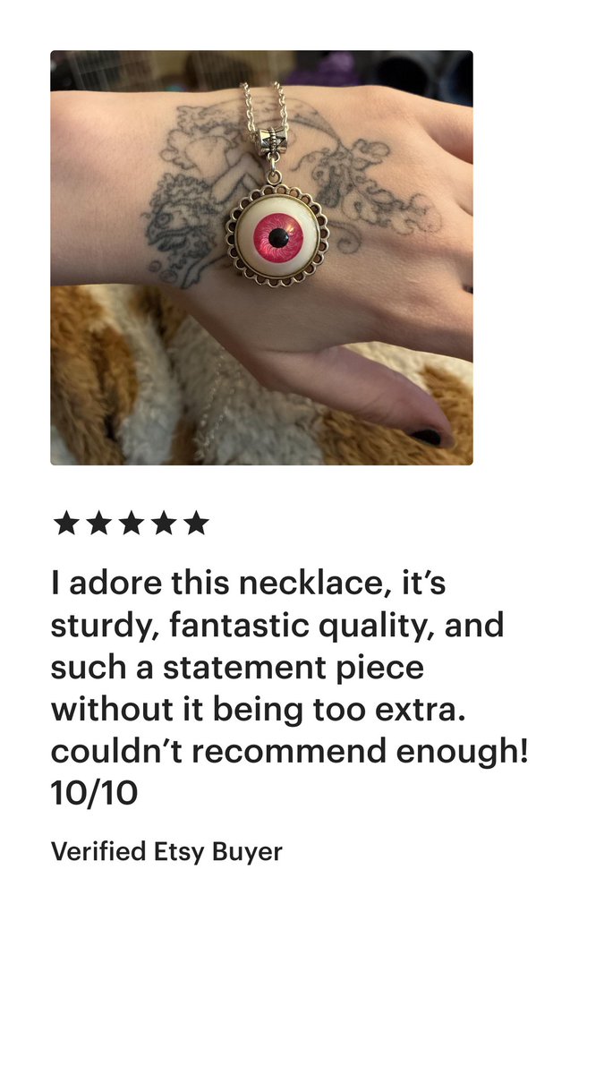 SarahDaisyBlue's tweet image. These eyeball necklaces are running low too and I won't be remaking for a few weeks so if you need one grab it soon!

bluebirdsanddaisies.etsy.com/listing/983145…

#eye #creepy #alternative #gothstyle