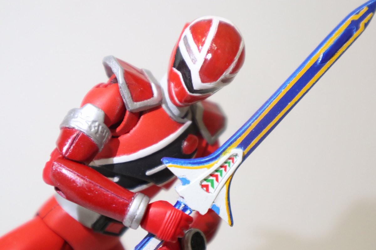 misse7222's tweet photo. 適当にアクション。

雰囲気でですが、キラメイソードも作りました。
キラメイジャーは戦隊らしい王道なデザインでとてもカッコいいですね。 https://t.co/dw5vuoumss