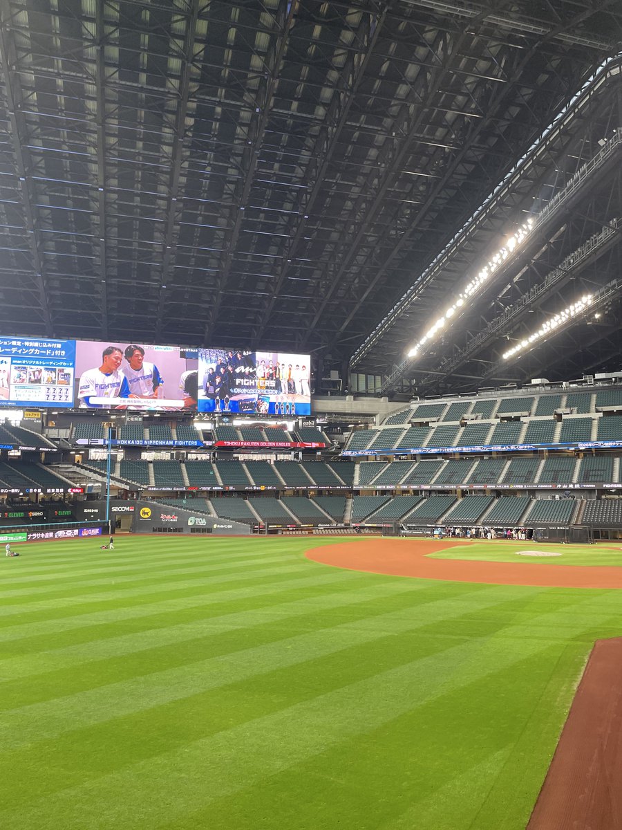 運がいいのは才能じゃなくて
行動の回数の副産物だったりする
動く、試す、修正する、また動く
これをやめない人は
チャンスに遭遇する回数が増える
発信すると声がかかる。
失敗すると精度が上がる。
運も実力のうちってのはこういうこと。