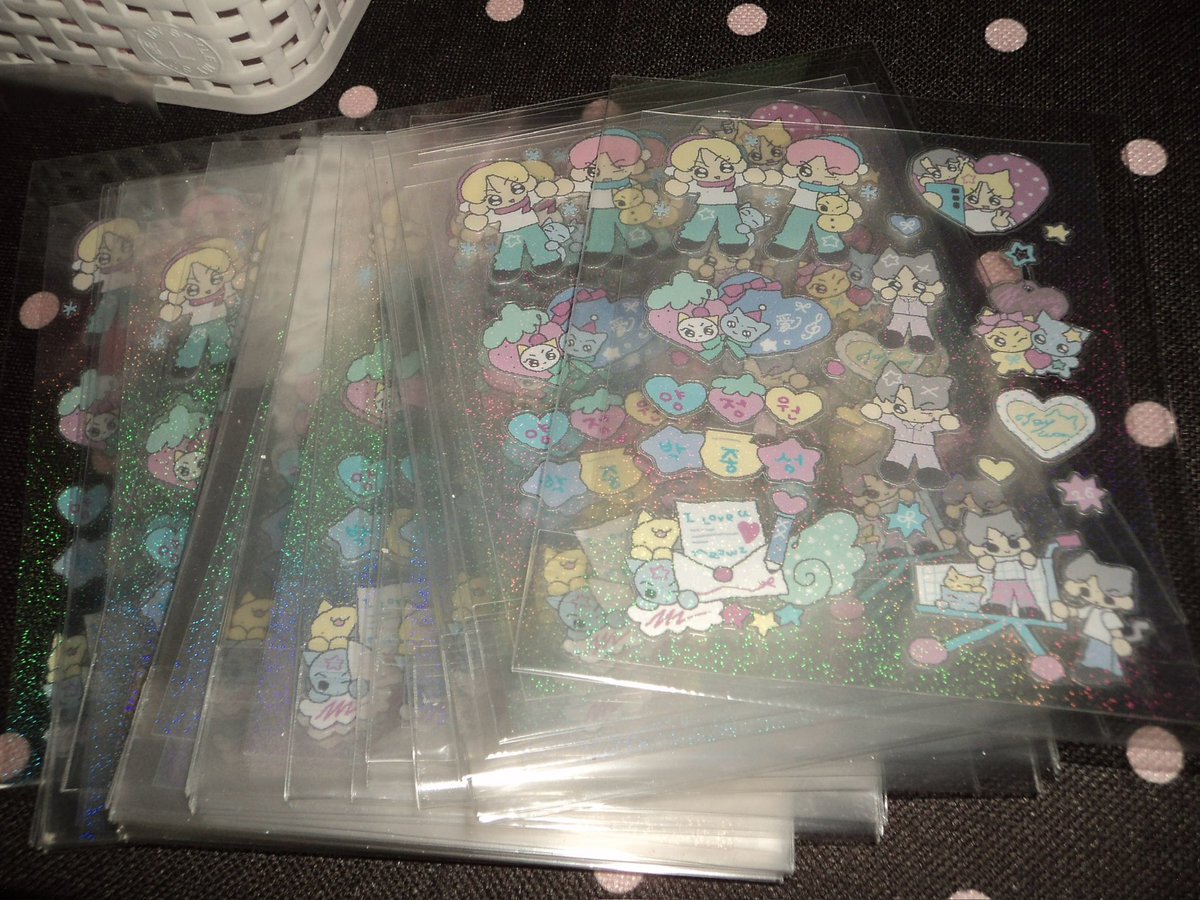 Meowz1229 tweet media