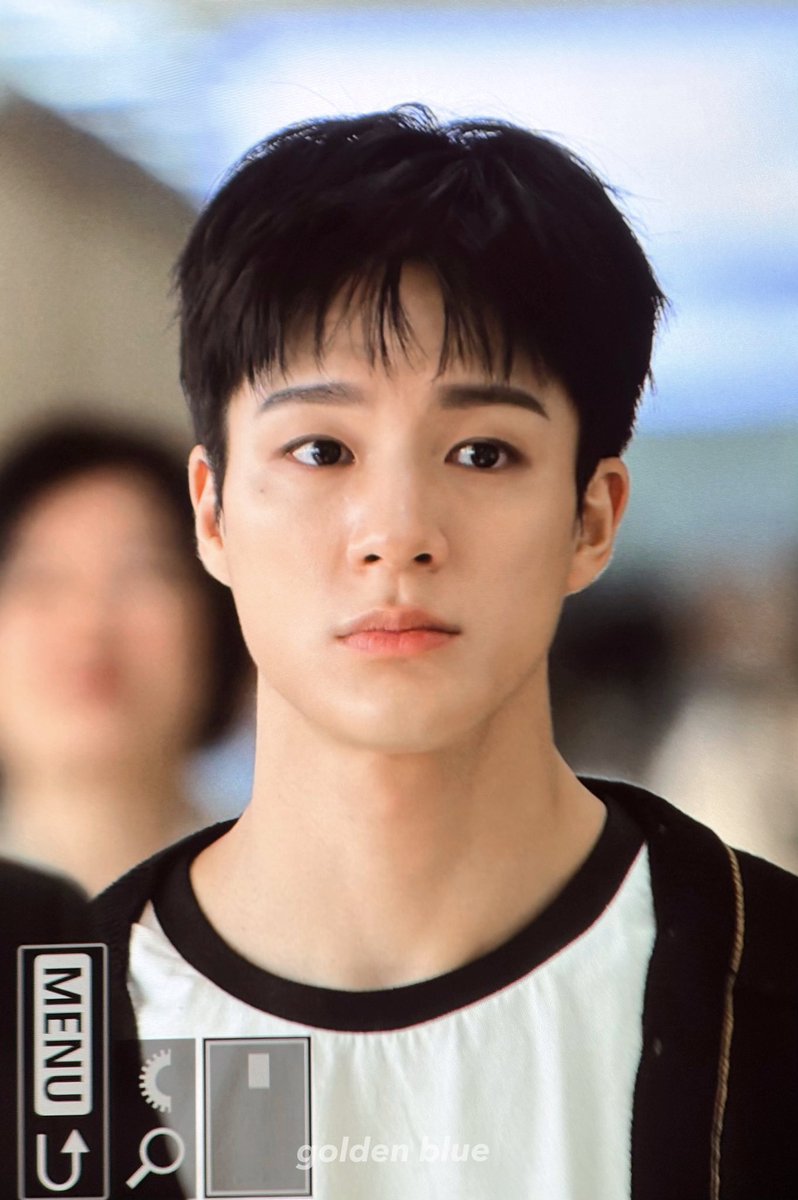 พิลุ้ง ซอ tweet media