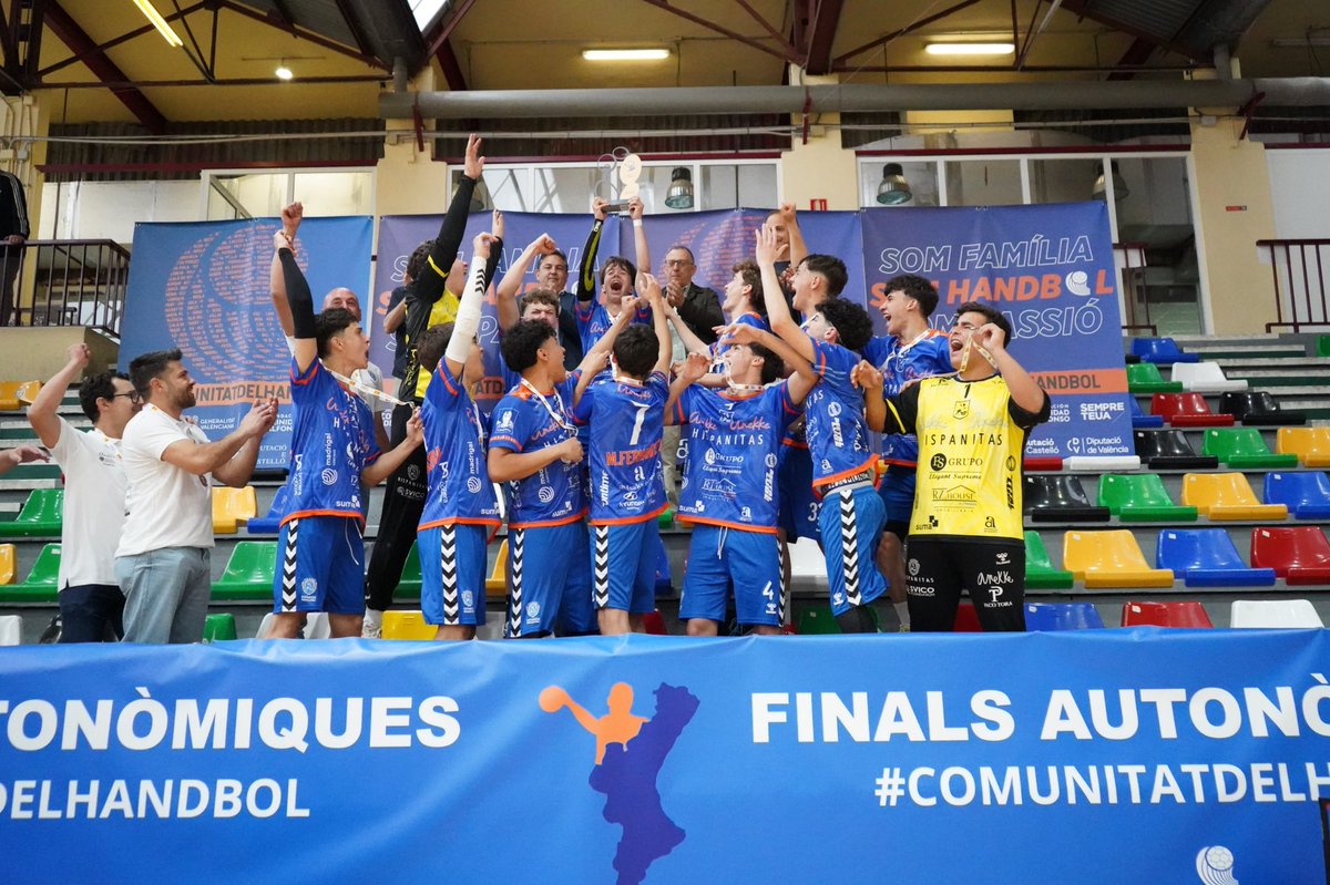 Fbmcv's tweet photo. 𝐂.𝐁𝐌. 𝐏𝐄𝐓𝐑𝐄𝐑

🥉3º clasificado Cadete Masculino 2026 https://t.co/teuMZ9sFWp