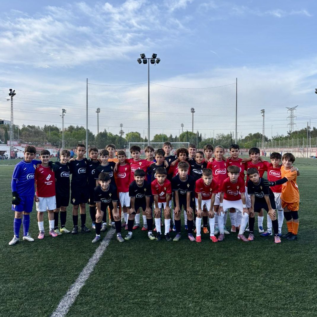 canteragrana's tweet photo. 𝗥𝗘𝗦𝗨𝗟𝗧𝗔𝗗𝗢 | J26 Autonómica Alevín 
𝗔𝗹𝗲𝘃𝗶́𝗻 𝗥𝗠 𝗕 2-1 𝗔𝗹𝗲𝘃𝗶́𝗻 𝗣𝗿𝗼𝗺𝗶𝘀𝗲𝘀 𝗕 

💥 Goles Real Murcia:
⚽️⚽️ Ismael  

💥 Gol Murcia Promises:
⚽️ Óscar Gabin 
#CanteraGrana https://t.co/DuznsOwhdm