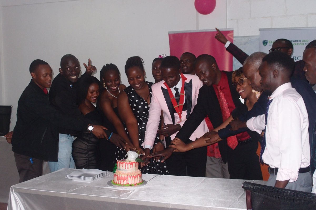 RacClarkeIntUni's tweet image. 𝐀 𝐰𝐨𝐧𝐝𝐞𝐫𝐟𝐮𝐥 𝐞𝐯𝐞𝐧𝐢𝐧𝐠 𝐨𝐟 𝐜𝐞𝐥𝐞𝐛𝐫𝐚𝐭𝐢𝐨𝐧.🎉
Congratulations President Frank Kirumira upon being installed and a big thank you to all Rotarians, Rotaractors and partners for making this event a success. We continue to serve above self.
#UniteForGood #Rac26