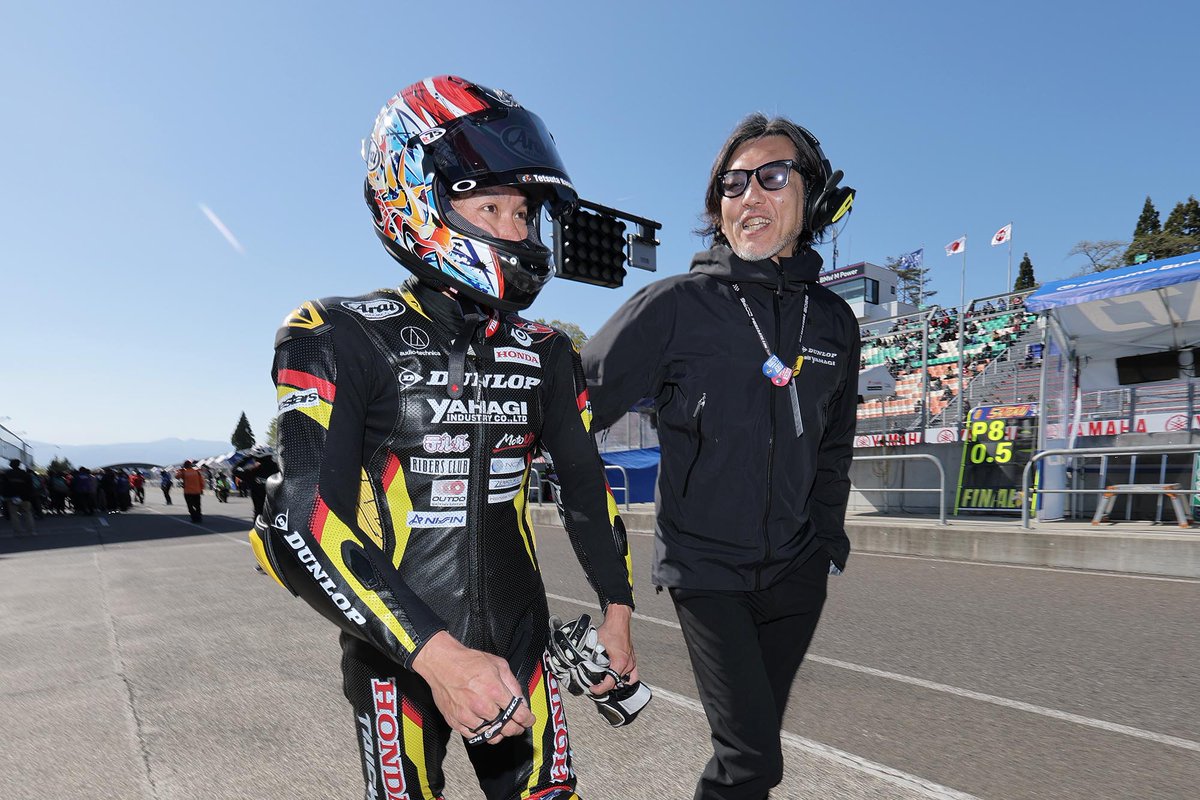 【全日本ロードレース選手権シリーズ第２戦スーパーバイクinSUGO】
DUNLOP Racing Team with YAHAGIの長島哲太選手は決勝レース１を悔しい4位で終えました。

長島選手のコメントです