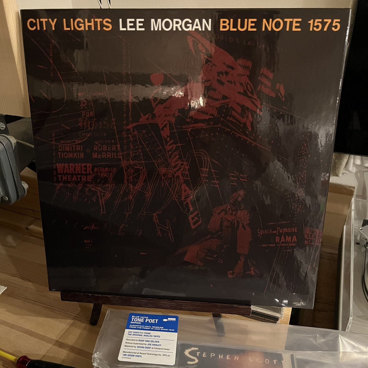 jazzlifeinfo's tweet image. #NowPlaying #jazz
CITY LIGHTS
LEE MORGAN

ブルーノート1575

みなさん若いですね〜。

TONE POET 高音質、ステレオ盤◎
