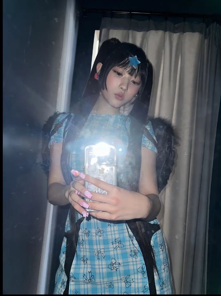 haerin ❦ tweet media