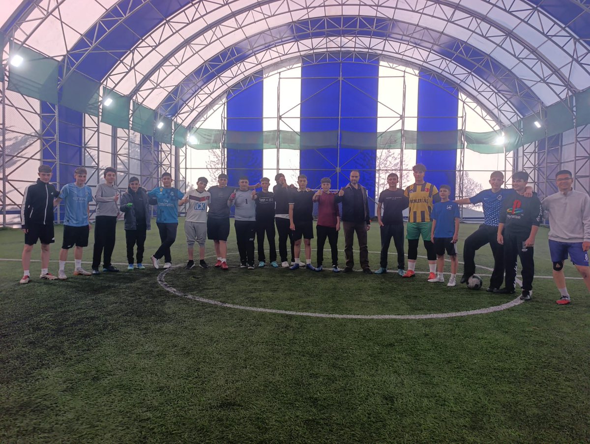 agdankliseler's tweet photo. LİSELER ARASI FUTBOL TURNUVASI 

Gölbaşı Mesleki ve Teknik Anadolu Lisesi- Gölbaşı Mehmet Akif Ersoy AİL maçında kazanan takım Gölbaşı Mehmet Akif Ersoy Anadolu İmam Hatip Lisesi oldu. https://t.co/X8EknFNlNX