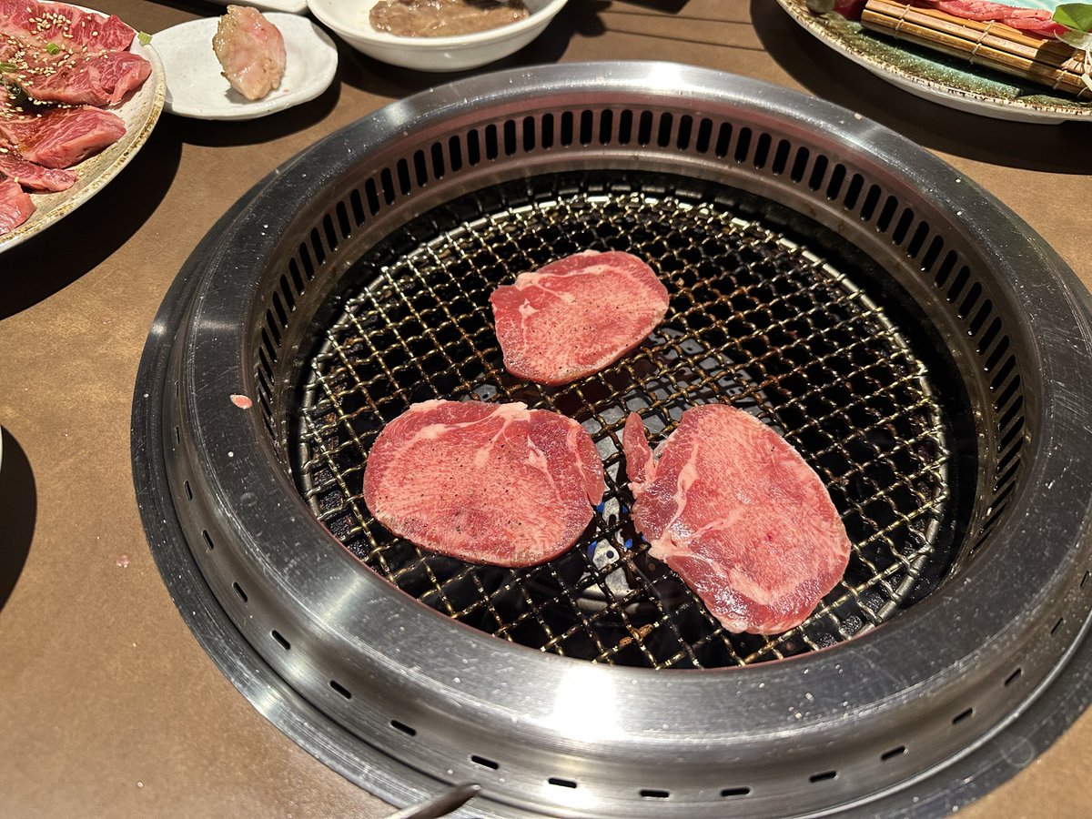 ポンキチ tweet media