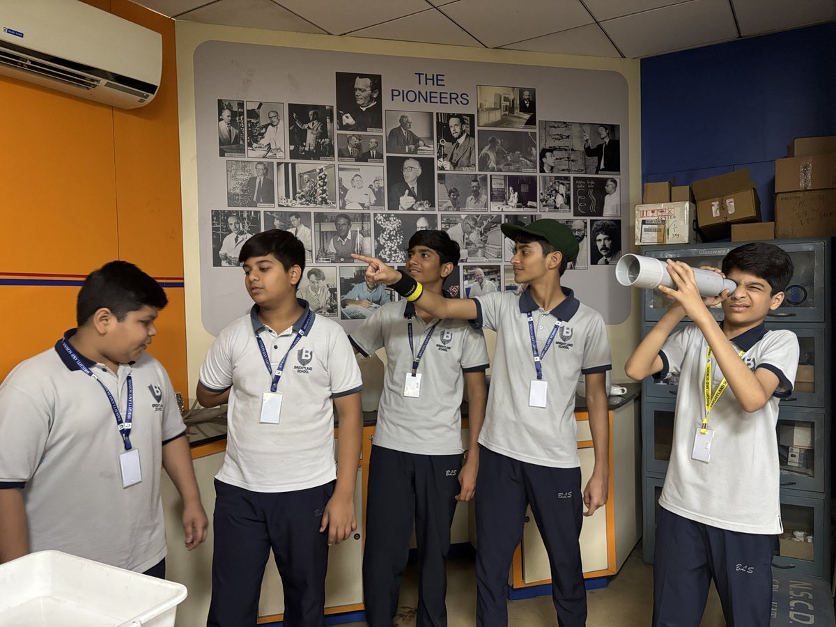 NSC_Delhi's tweet image. Unlocking secrets of the sky!🔭✨

Our "Peep into the Sky" workshop @nsc_delhi was all about the science of telescopes🌌🚀
Great to see enthusiasts learning to navigate stars and explore universe firsthand!🧠💡

#NSCDelhi #Astronomy #Telescope #STEM #NCSM #Space #ScienceMuseum