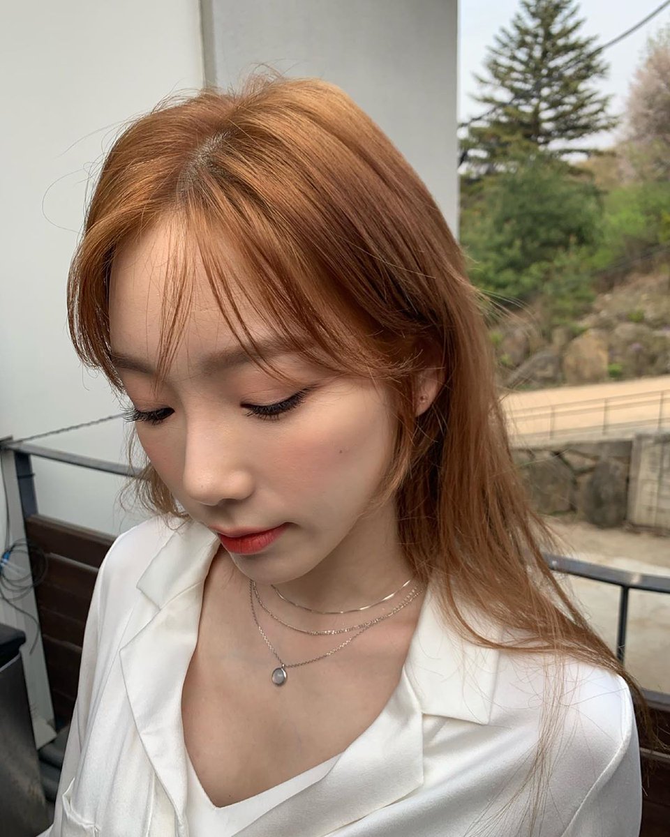 n_snsd_ot8_'s tweet image. 200425 Taeyeon Instagram 
🍎 

#태연 #Taeyeon #소녀시대 
#SNSD #GirlsGeneration