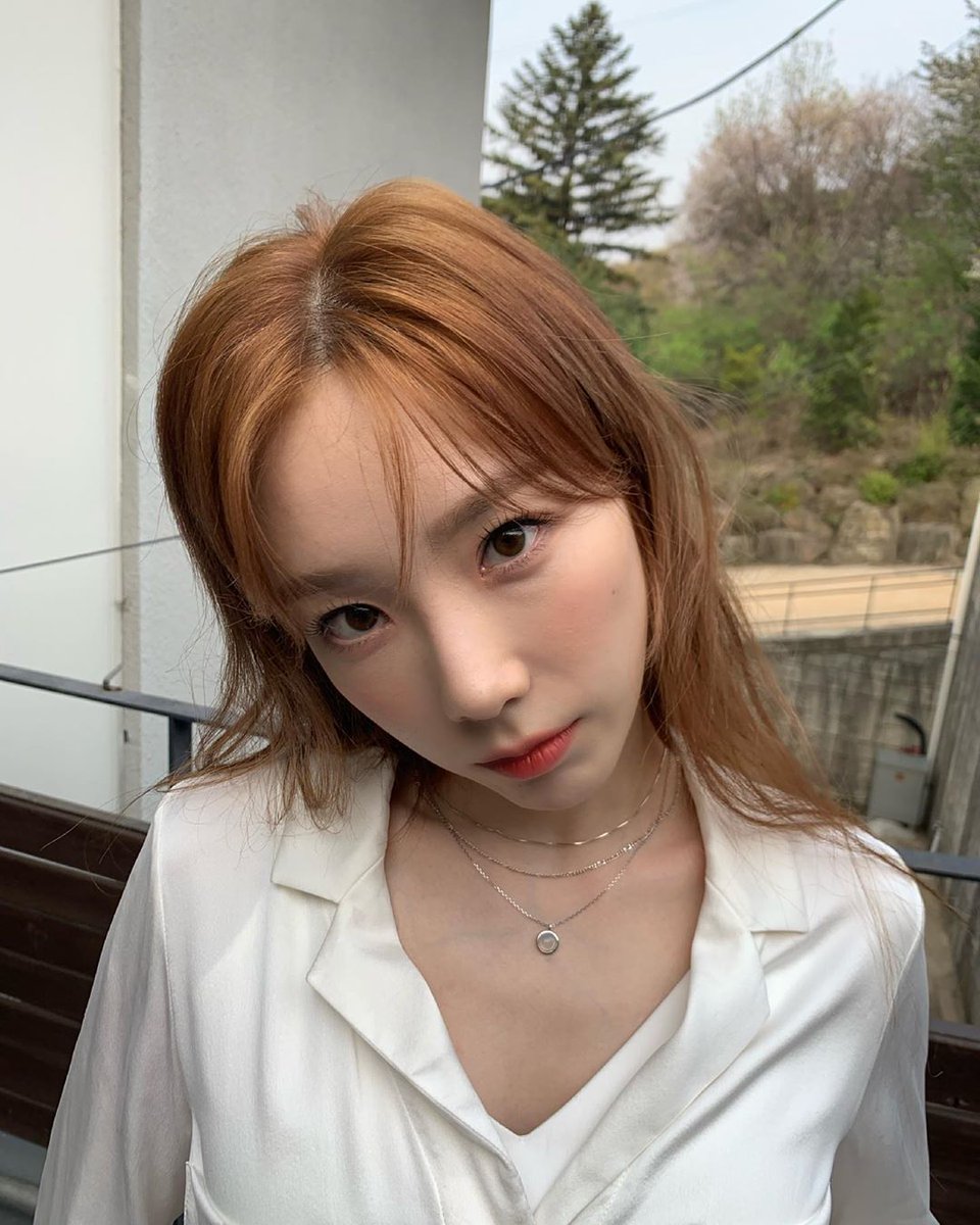 n_snsd_ot8_'s tweet image. 200425 Taeyeon Instagram 
🍎 

#태연 #Taeyeon #소녀시대 
#SNSD #GirlsGeneration