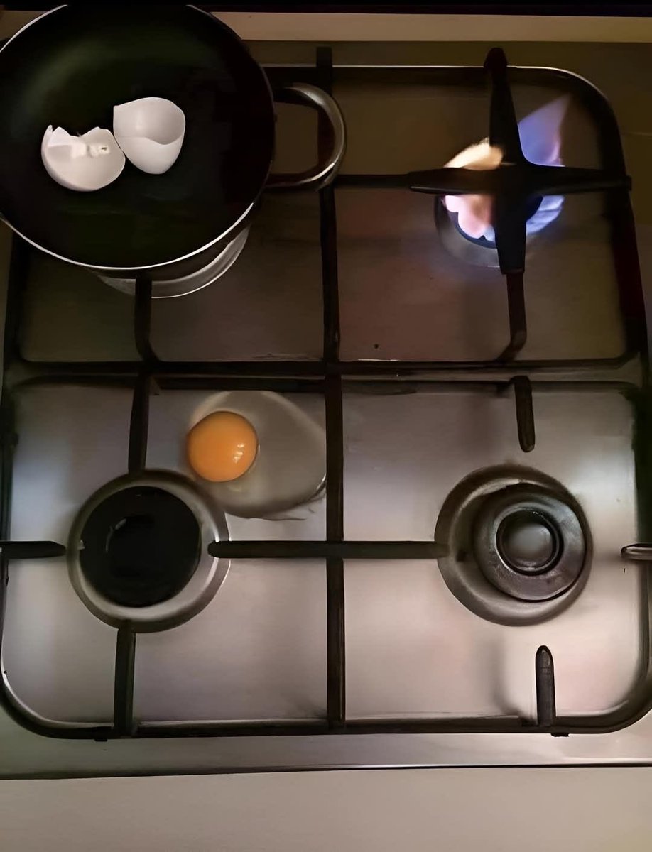 Keir Starmer making breakfast