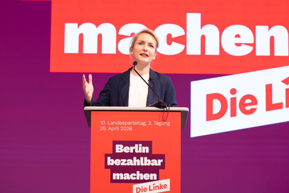 dielinkeberlin's tweet photo. “Armut ist nicht sexy. Wir wollen Armut daher bekämpfen. Wir wollen für die kämpfen, die jeden Tag diese Stadt mit Zeit und Nerven bezahlen. Wir wollen endlich eine Bürgermeisterin mit Herz und Mut. Wir wollen eine Bürgermeisterin wie @ElifEralpBerlin!” @inesschwerdtner #linkelpt https://t.co/Zas8tBNkei