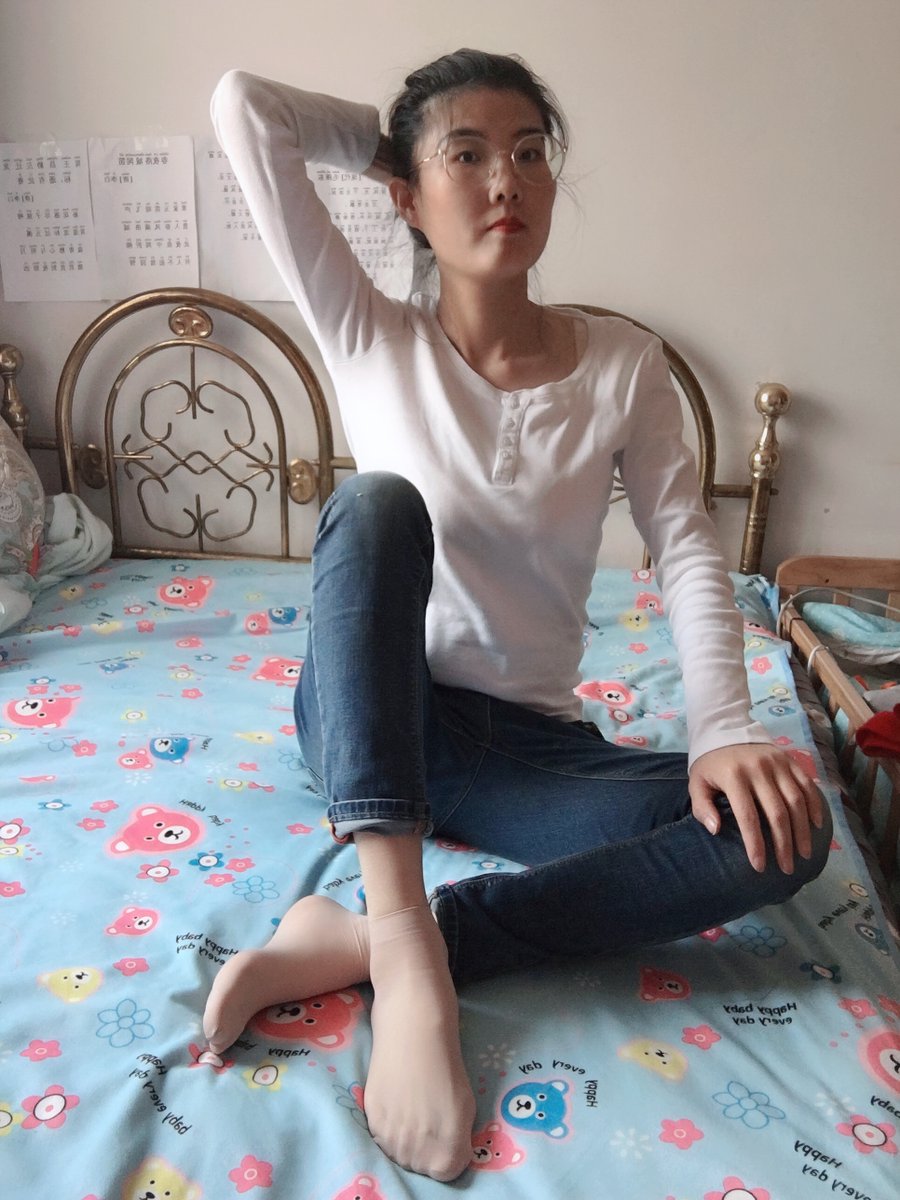 jkl4io's tweet photo. #短丝 #短丝袜 #丝足 第233套 https://t.co/Z9kWPsUnVH