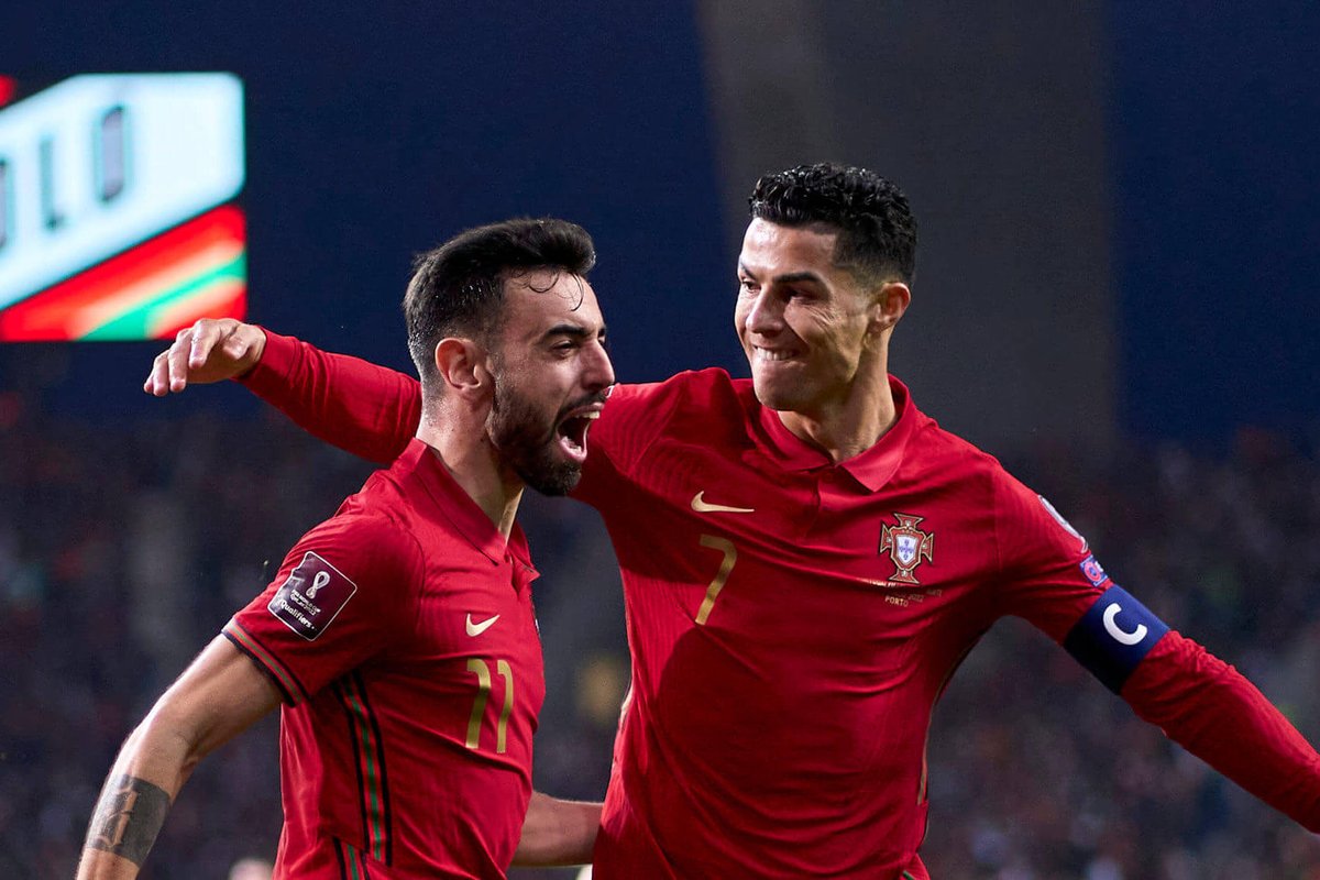 PurelyFootball's tweet photo. 🗣️ Bruno Fernandes: “I hope we win the World Cup for Cristiano Ronaldo and everything he's achieved for football, Portugal, and the world” https://t.co/pKI7af45WB