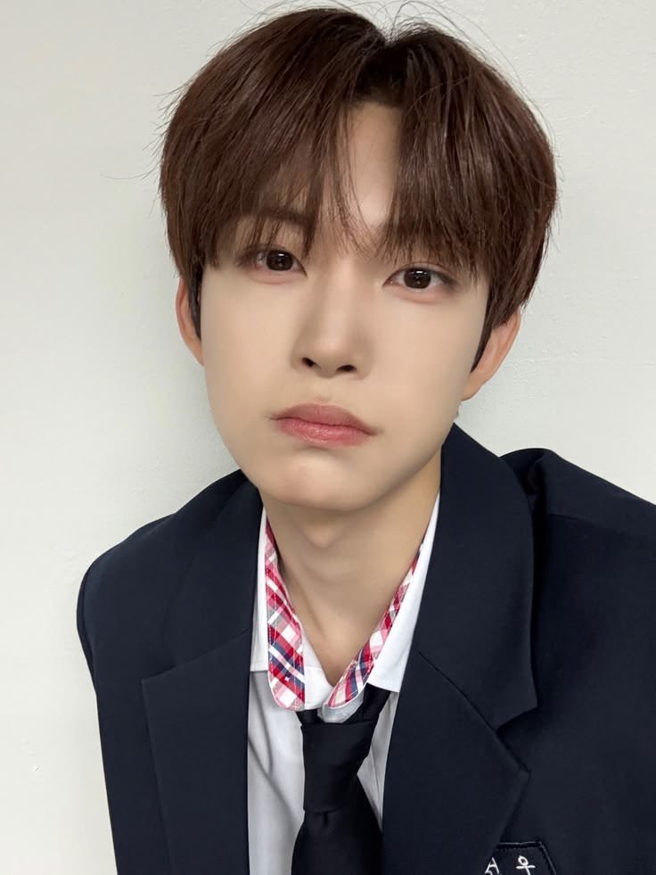 shei ‹𝟹 #AlwaysWithGeonwoo 🌸🌷 tweet media