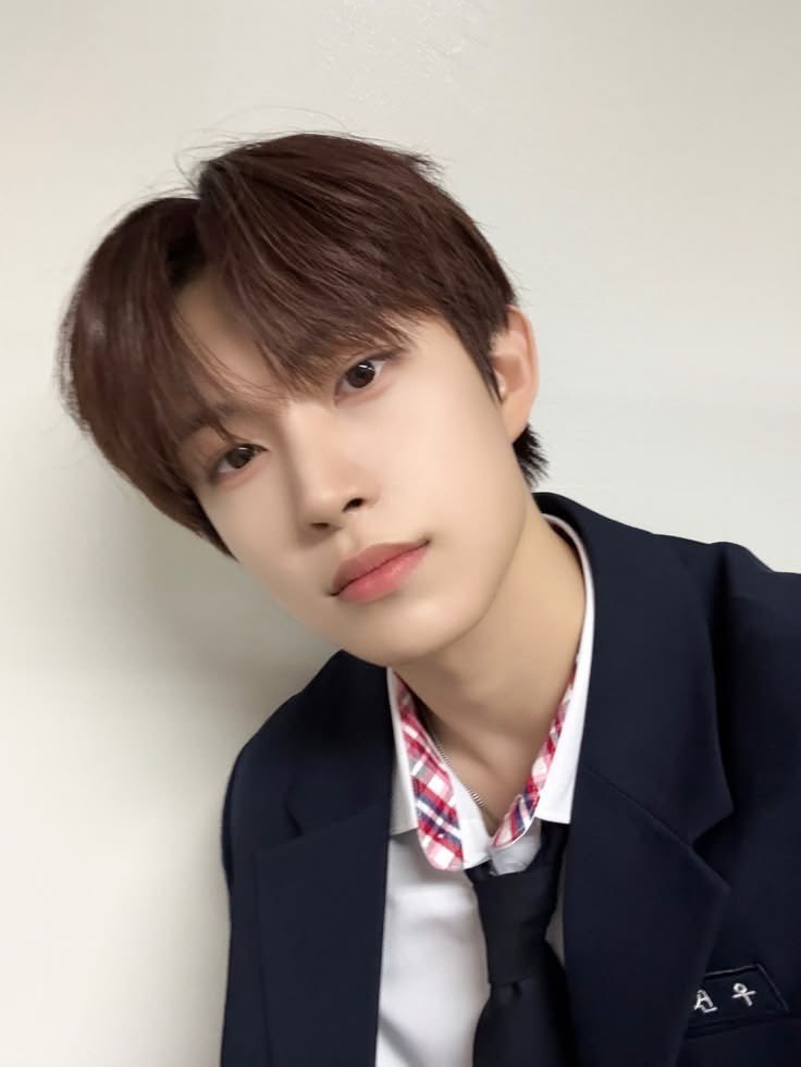 shei ‹𝟹 #AlwaysWithGeonwoo 🌸🌷 tweet media